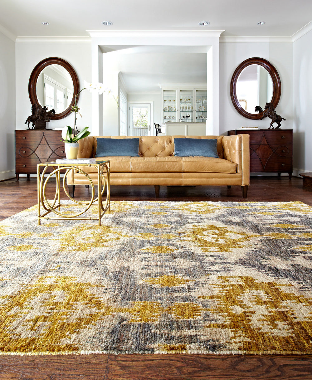 Loloi Xavier XV-04 Grey / Gold Area Rug Roomscene Feature