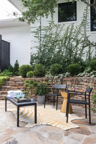 Loloi Zadie ZD-01 Gold / White Area Rug Roomscene