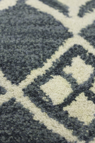 Bashian Chelsea S185-ST268 Azure Area Rug Close up