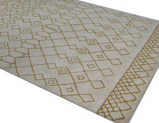 Bashian Chelsea S185-ST258 Ivory/Gold Area Rug Alternate Shot