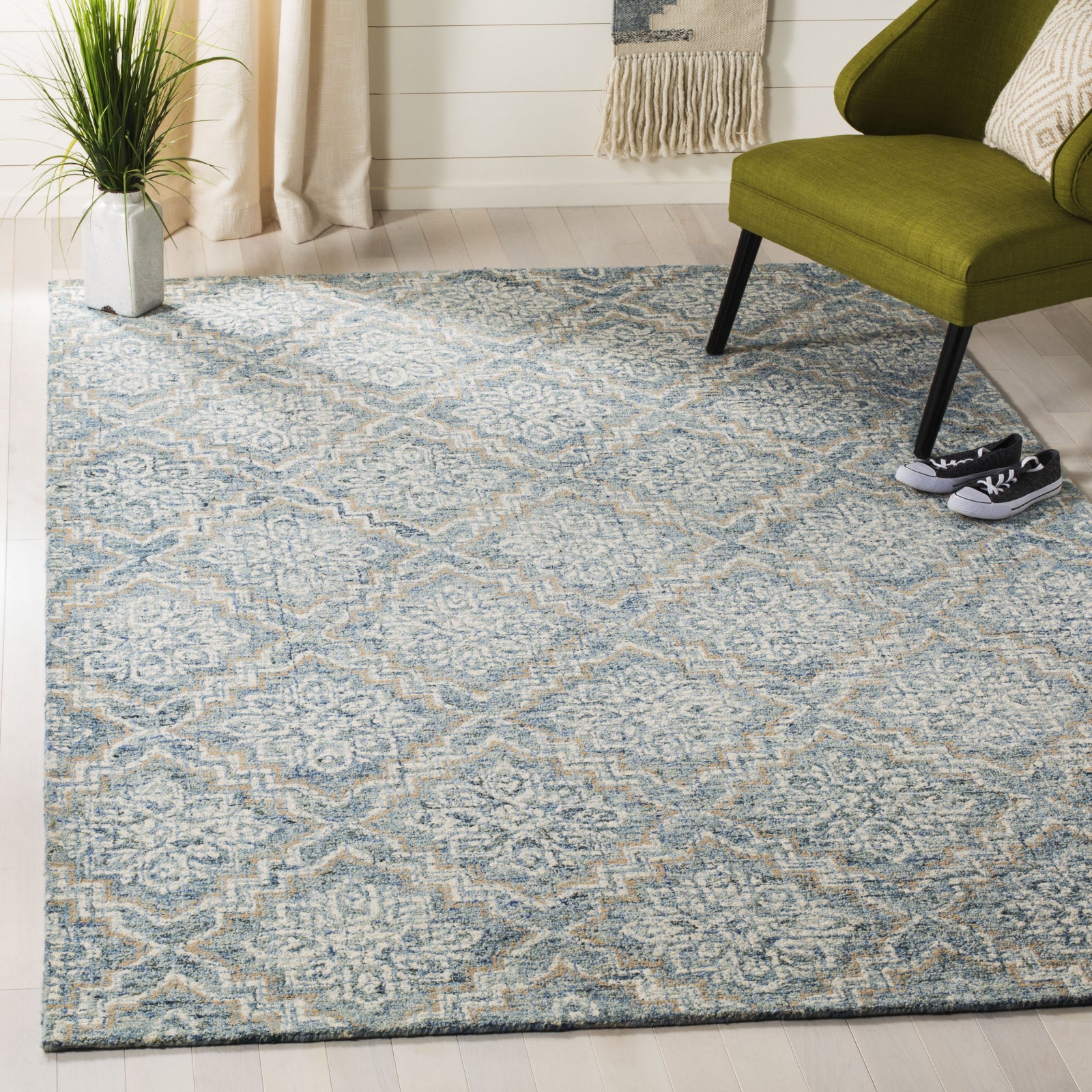 Safavieh Abstract 201 Blue/Grey Area Rug – Incredible Rugs and Decor
