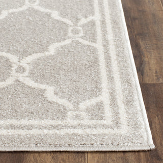 Safavieh Amherst AMT414B Light Grey/Ivory Area Rug