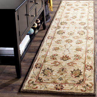 Safavieh Antiquity 812 Beige/Beige Area Rug Room Scene Feature