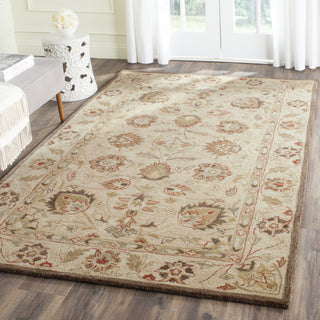 Safavieh Antiquity 812 Beige/Beige Area Rug Room Scene