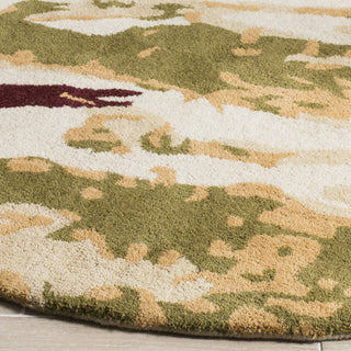 Safavieh Bella 120 Beige/Green Area Rug Detail