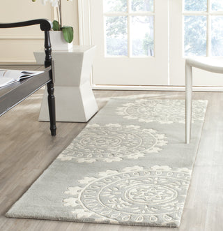 Safavieh Bella 121 Grey/Ivory Area Rug Room Scene Feature