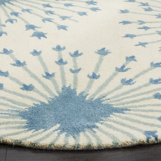 Safavieh Bella 123 Beige/Blue Area Rug Detail