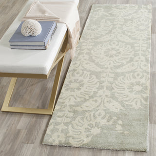 Safavieh Bella 125 Light Grey/Ivory Area Rug Room Scene