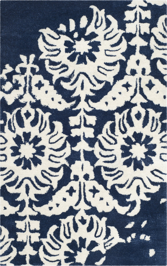 Safavieh Bella 125 Navy/Ivory Area Rug main image