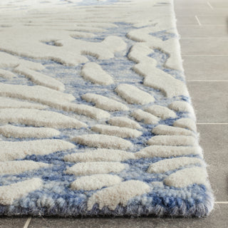 Safavieh Bella 129 Dark Blue/Ivory Area Rug Detail