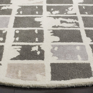 Safavieh Bella 130 Dark Grey/Ivory Area Rug Detail