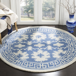 Safavieh Bella 132 Blue/Ivory Area Rug Room Scene