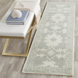 Safavieh Bella 132 Grey/Ivory Area Rug Room Scene