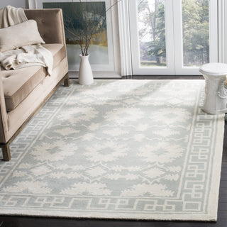 Safavieh Bella 132 Grey/Ivory Area Rug Room Scene