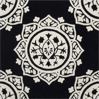 Safavieh Bella 136 Black/Ivory Area Rug Square