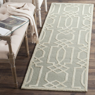 Safavieh Bella 138 Grey/Ivory Area Rug Room Scene Feature