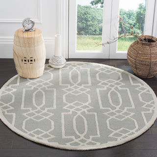 Safavieh Bella 138 Grey/Ivory Area Rug Room Scene