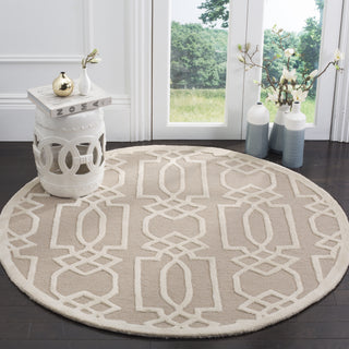 Safavieh Bella 138 Sand/Ivory Area Rug Room Scene