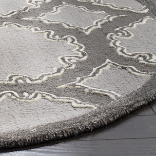 Safavieh Bella 139 Grey/Light Grey Area Rug Detail