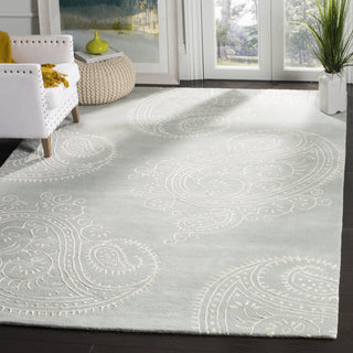 Safavieh Bella 153 Grey/Ivory Area Rug Room Scene