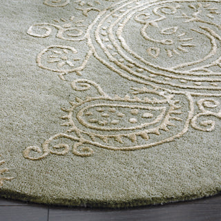 Safavieh Bella 153 Silver/Beige Area Rug Detail