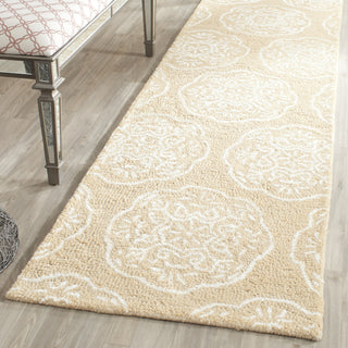 Safavieh Bella Beige/Ivory Area Rug Room Scene Feature