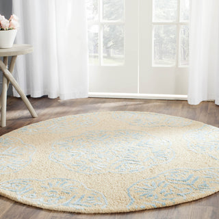 Safavieh Bella Beige/Blue Area Rug Room Scene