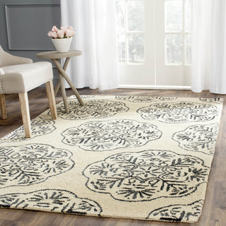 Safavieh Bella Ivory/Charcoal Area Rug Room Scene