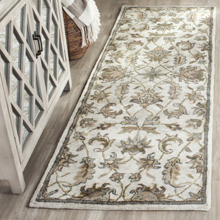 Safavieh Bella 924 Ivory/Light Grey Area Rug Room Scene