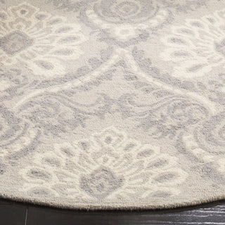 Safavieh Blossom 106 Light Grey/Ivory Area Rug Detail