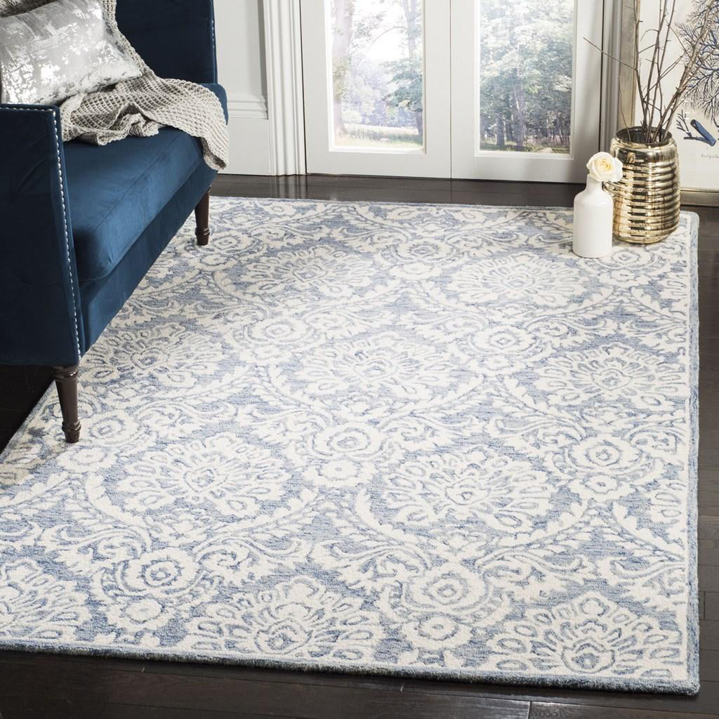 Safavieh Blossom 106 Blue/Ivory Area Rug Room Scene Feature