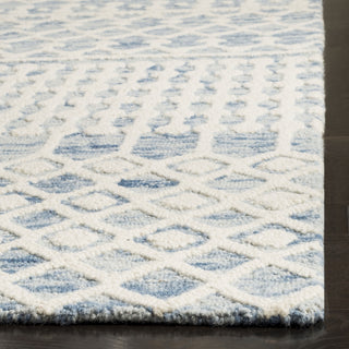 Safavieh Blossom 110 Blue/Ivory Area Rug Detail