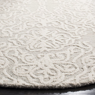 Safavieh Blossom 112 Silver/Ivory Area Rug Detail