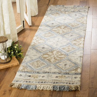 Safavieh Blossom 421 Beige/Light Blue Area Rug Room Scene