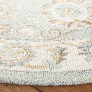 Safavieh Blossom 702 Aqua/Ivory Area Rug Detail