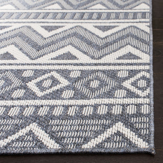 Safavieh Bermuda 800 BMU818N Navy/Creme Area Rug Detail Image