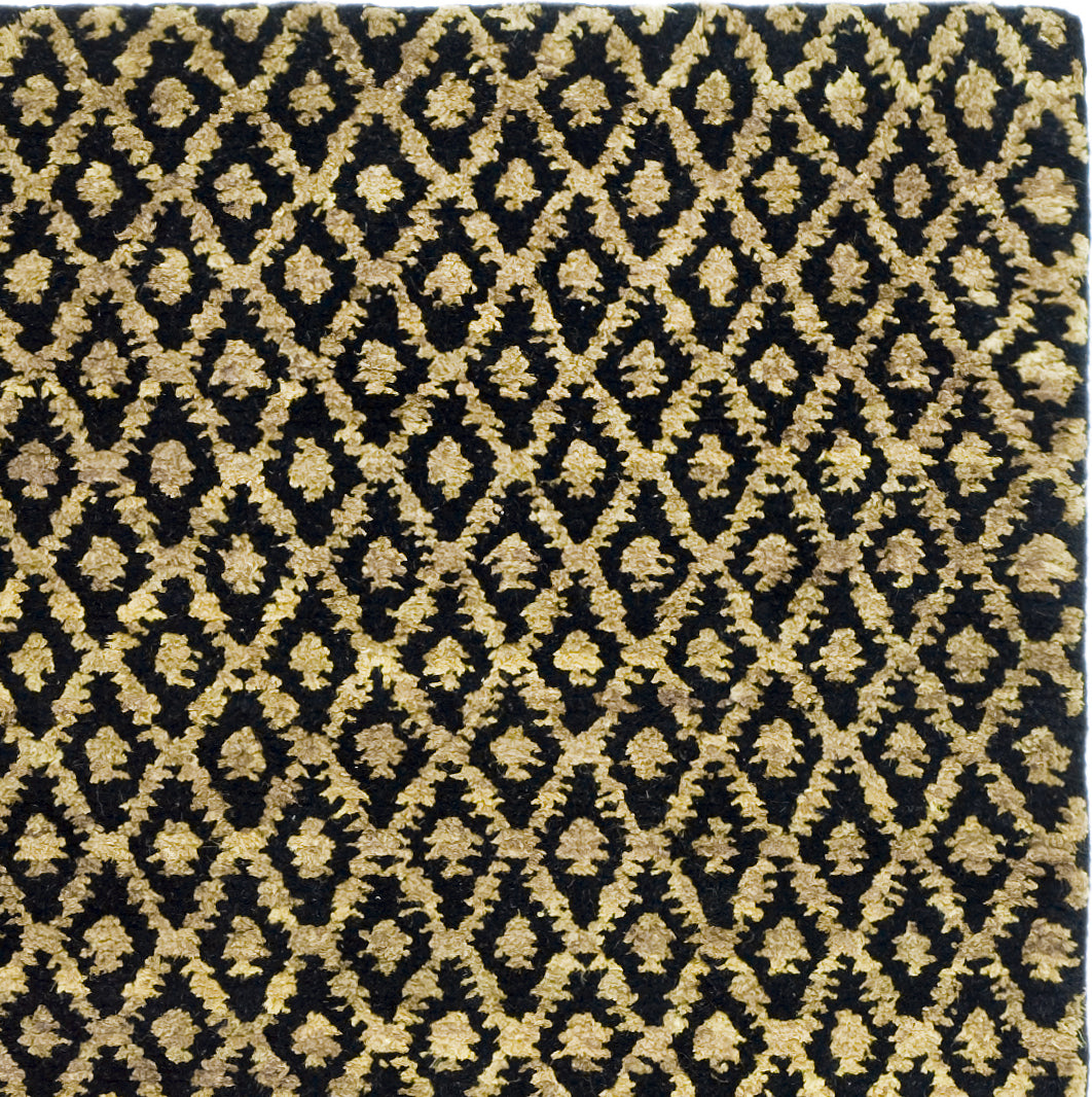  Black And Gold Rug