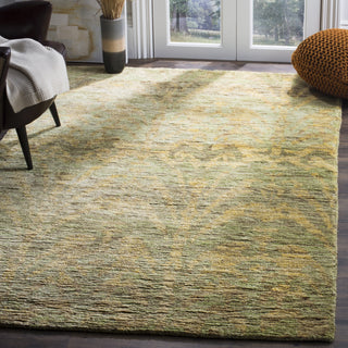 Safavieh Bohemian BOH631 Green/Gold Area Rug Room Scene