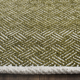 Safavieh Boston 680 Olive Area Rug Detail