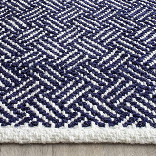 Safavieh Boston 680 Navy Area Rug Detail