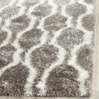 Safavieh Sg-Bsg-Barcelona Shag Barcelona 322 Silver/Ivory Area Rug Detail