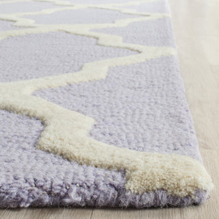 Safavieh Cambridge 121 Lavander/Ivory Area Rug Detail