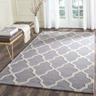 Safavieh Cambridge 121 Silver/Ivory Area Rug Room Scene Feature