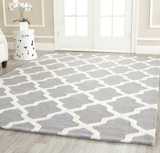 Safavieh Cambridge 121 Silver/Ivory Area Rug Room Scene