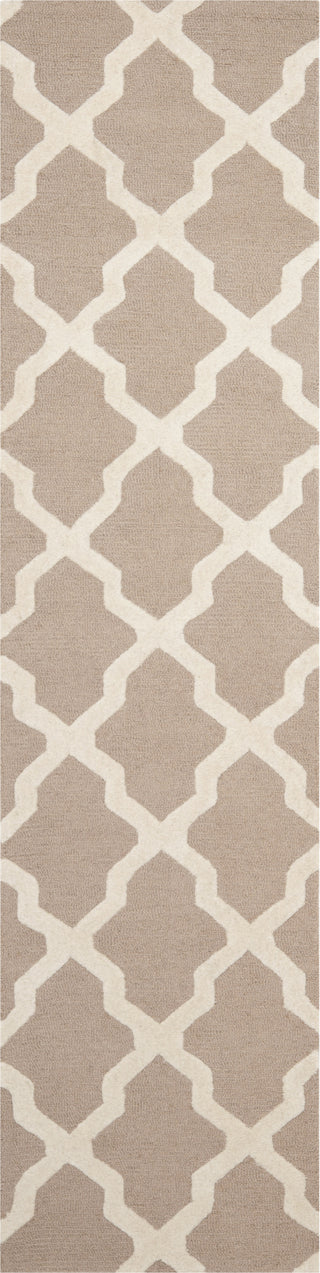 Safavieh Cambridge 121 Beige/Ivory Area Rug 