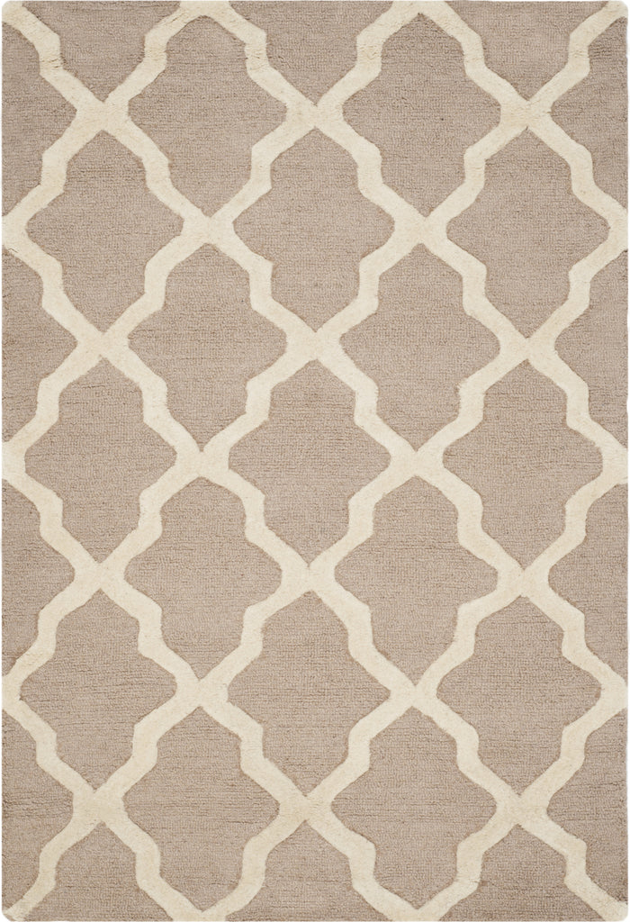 Safavieh Cambridge 121 Beige/Ivory Area Rug main image