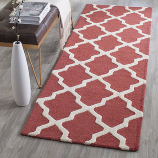 Safavieh Cambridge 121 Rust/Ivory Area Rug Room Scene Feature