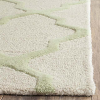 Safavieh Cambridge 121 Ivory/Light Green Area Rug Detail