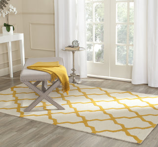 Safavieh Cambridge 121 Ivory/Gold Area Rug Room Scene Feature