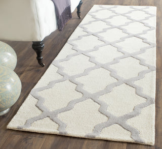 Safavieh Cambridge 121 Ivory/Silver Area Rug Room Scene Feature